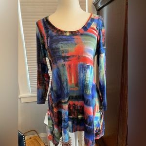 Karen Kane scarf hem top in red blue black green multi-colored brushstroke  top
